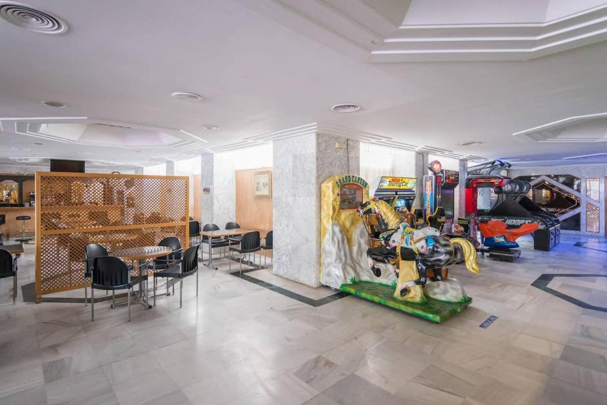 Benal Beach Suite, Parque Acuatico Y Vistas Al Mar Benalmádena Εξωτερικό φωτογραφία