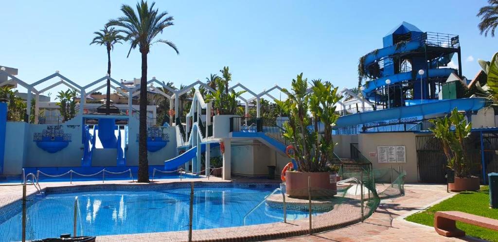 Benal Beach Suite, Parque Acuatico Y Vistas Al Mar Benalmádena Εξωτερικό φωτογραφία